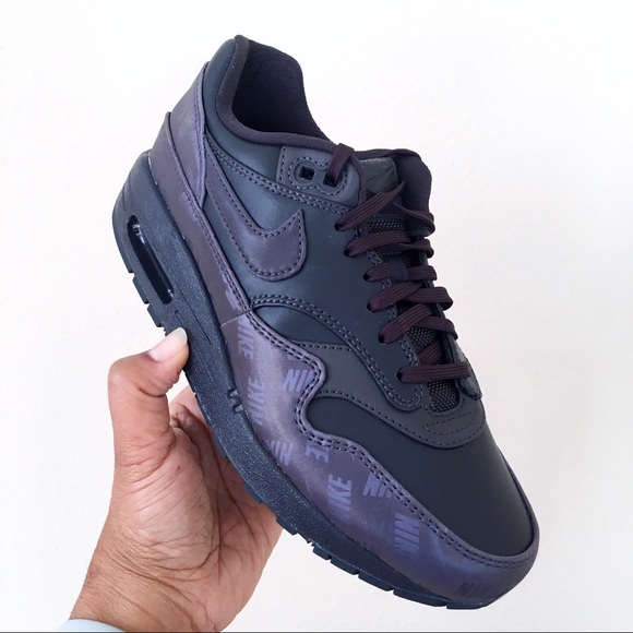 Women Nike Air Max 1 LX Oil Grey Size 6.5 NWT Women Nike Air Max 1 LX Oil Grey Size 6.5 NWT